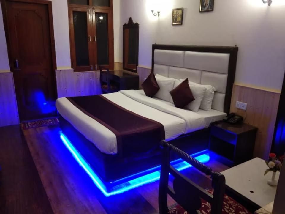Hotel Keylinga (Manali Palace Hotel)