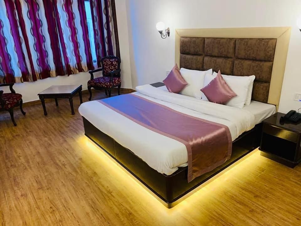 Hotel Keylinga (Manali Palace Hotel)