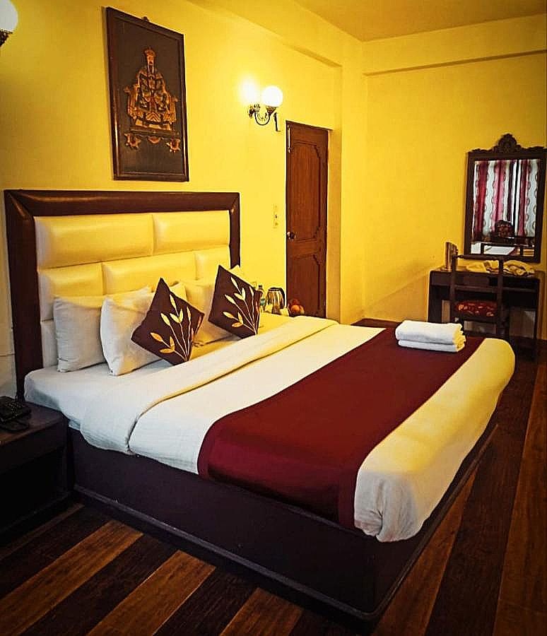 Deluxe Room (With View)