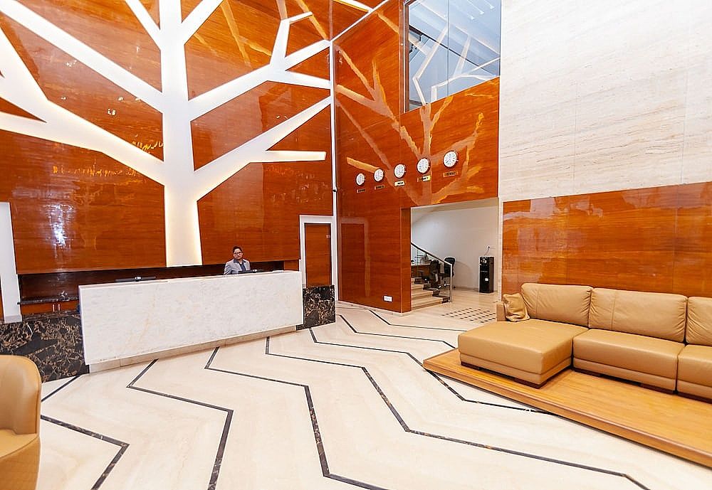 undefined Zion - A Luxurious Hotel 2