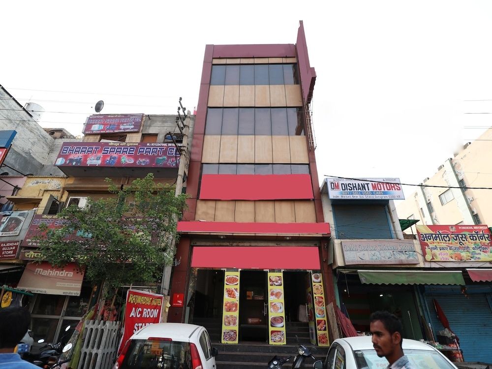 undefined OYO 12780 New Hotel Rajwada 5