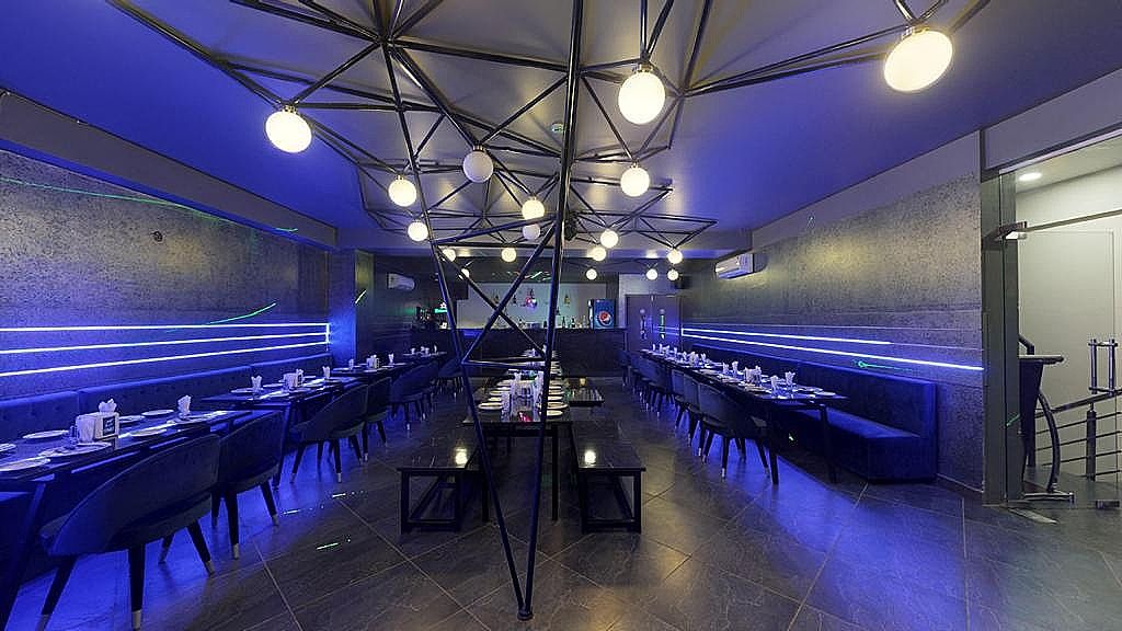 Food & Dining