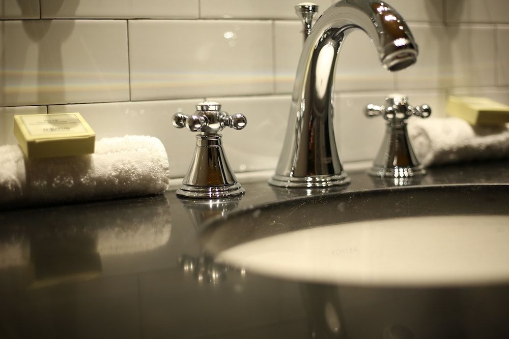 The Sohotel Standard Room, 1 Queen Bed 6