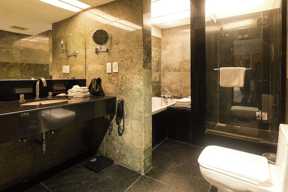 The Manor - New Delhi Standard Double Room 8