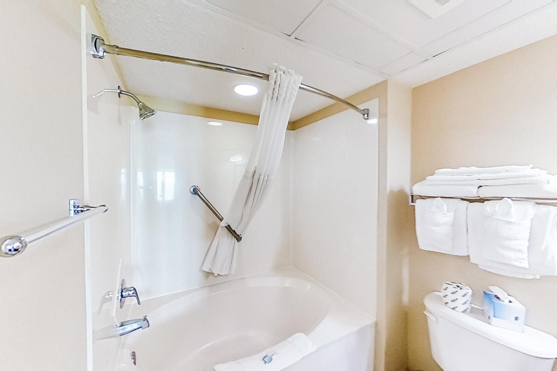 King Apartment with Sea View