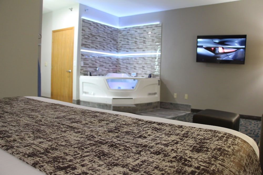 Honeymoon Single Room