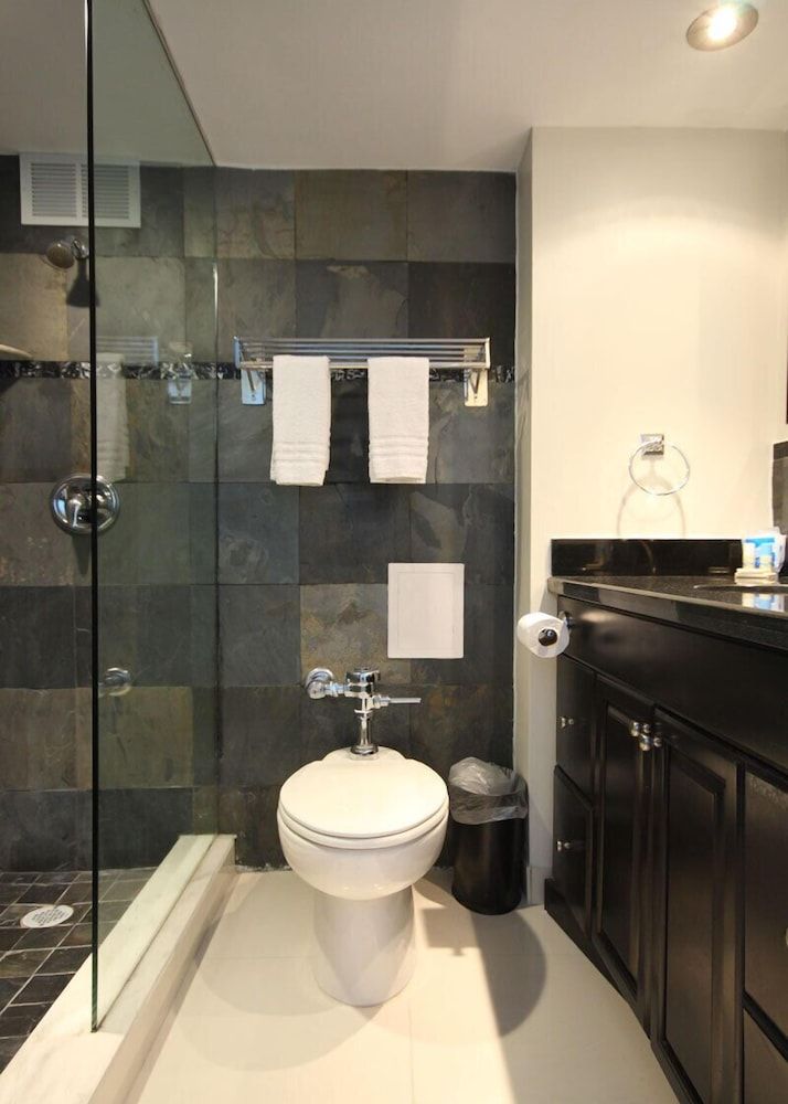 Ocean Manor Beach Hotel Standard Room 8