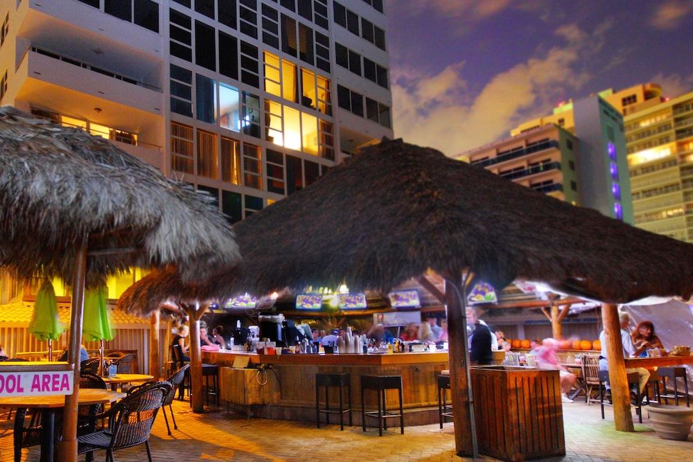 undefined Ocean Manor Beach Hotel 4