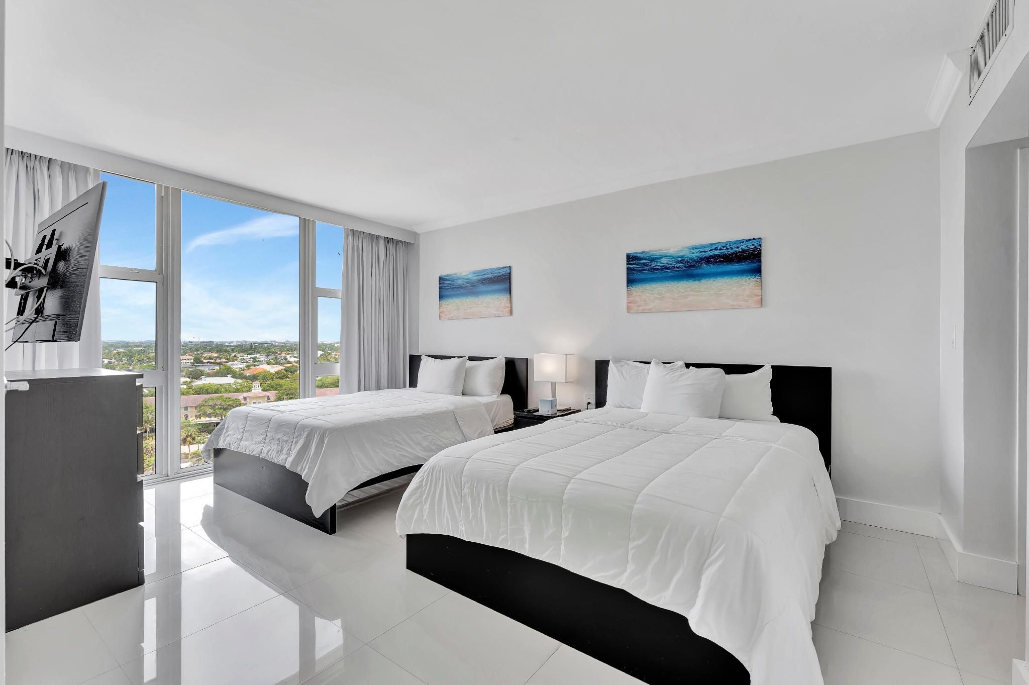 undefined Ocean Manor Beach Hotel 5