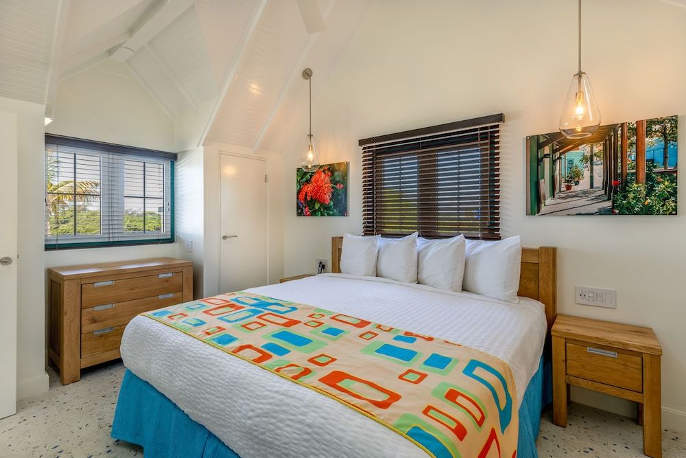 Amsterdam Manor Beach Resort Penthouse Suite 2