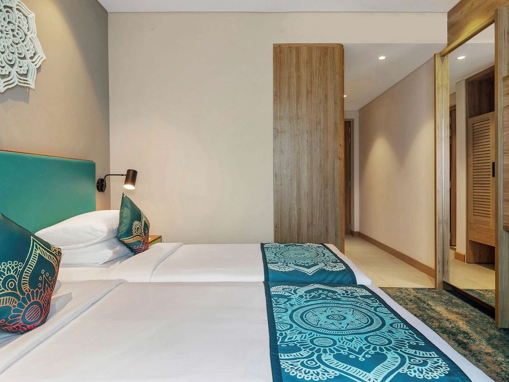 Grand Mercure Gandhinagar GIFT City Superior Twin Room with 24 Hrs Check-in & Check-out 3