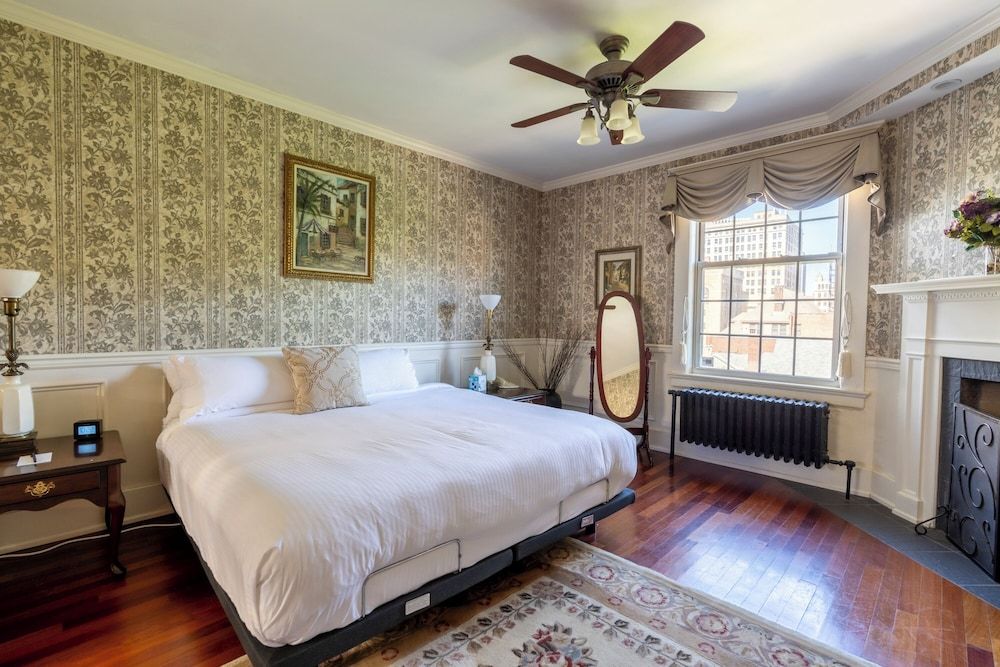 Luxury Room, 1 King Bed, Fireplace
