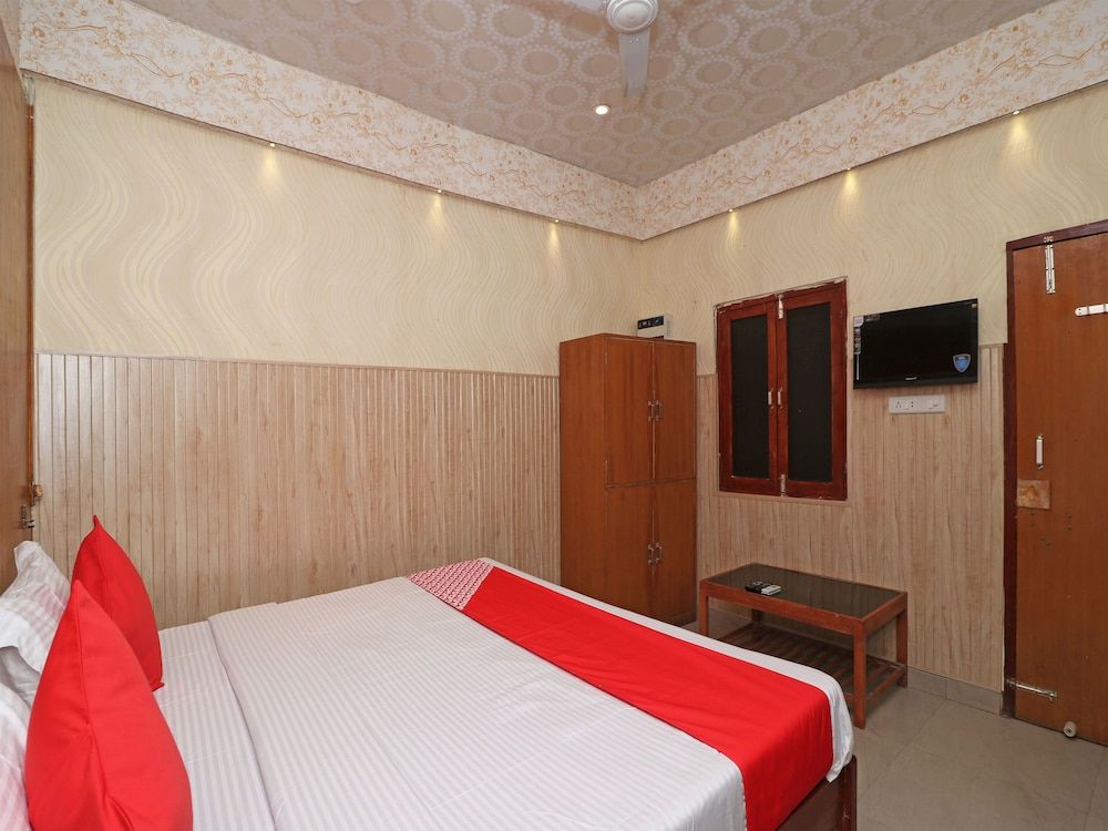 undefined OYO 13234 Hotel Mahak 10
