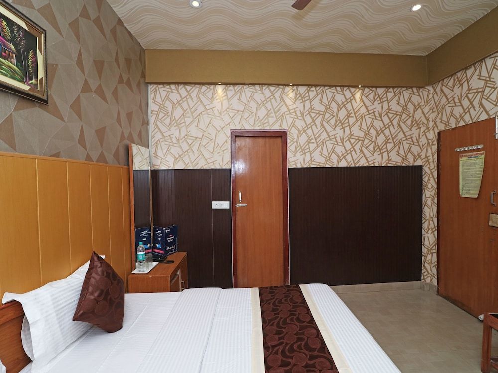 OYO 13234 Hotel Mahak Double or Twin Room 7