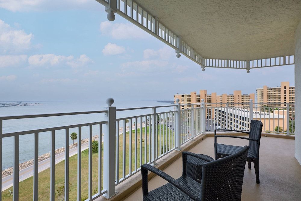 Suite, 1 King Bed with Sofa bed (1 Bedroom, Water view, Captiva Tower)