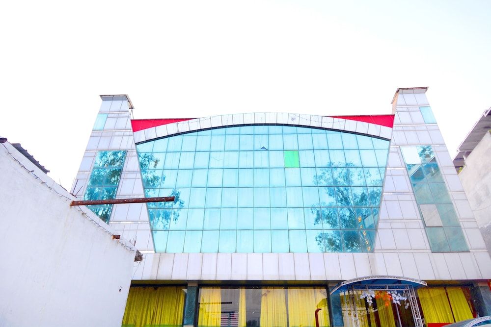 undefined Hotel Lee Kingston 5