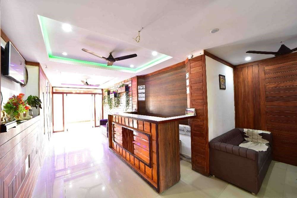 undefined Holiday N Holiday Beach Resort 2