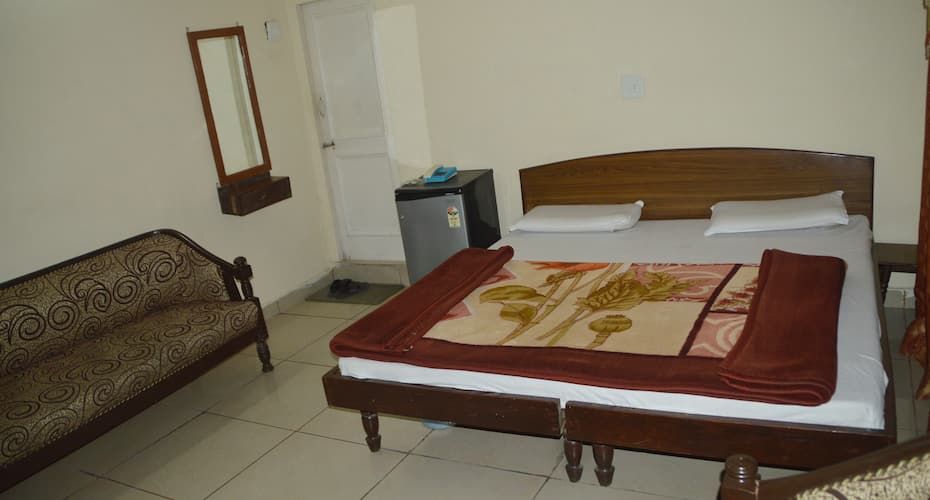 Deluxe Double Bedroom