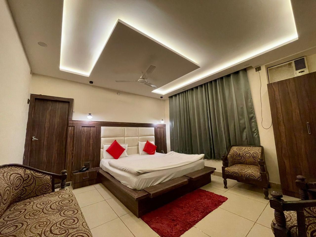 Family Room with Private Bathroom