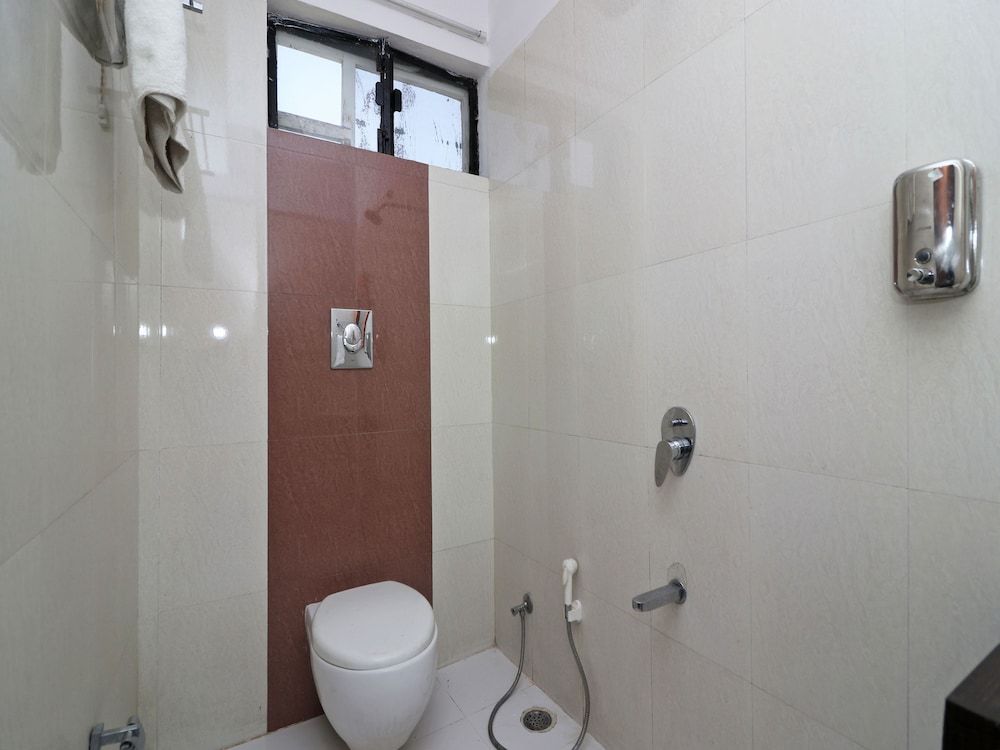 OYO 13884 Holiday Homes Double or Twin Room 7