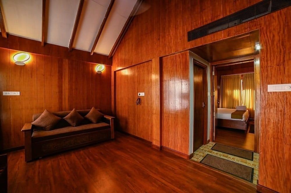 undefined Bowfin Resort 9