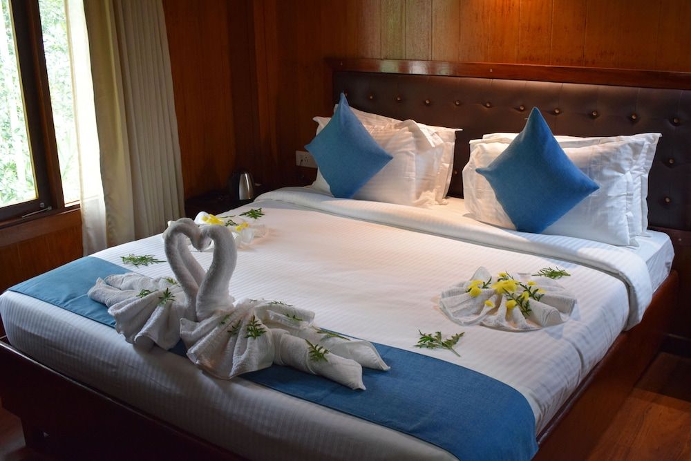 undefined Bowfin Resort 8