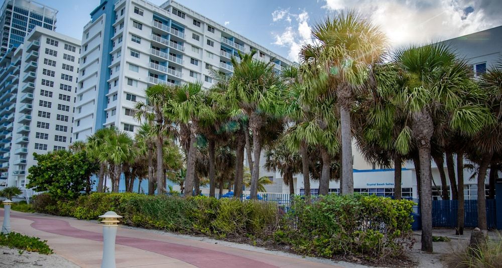 undefined Crystal Beach Suites Miami Oceanfront Hotel 3