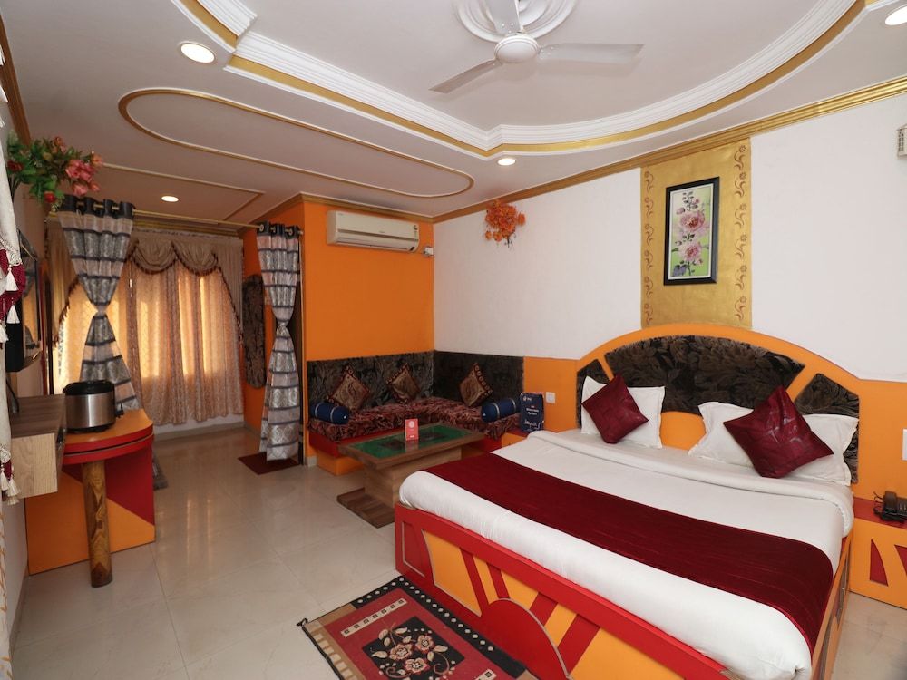 undefined OYO 22675 Hotel Prateek