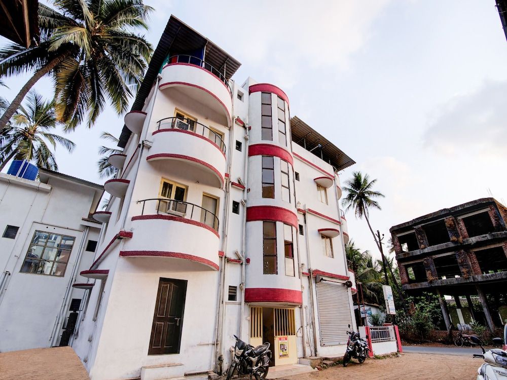 undefined OYO 35865 Anjum Holiday Home 3