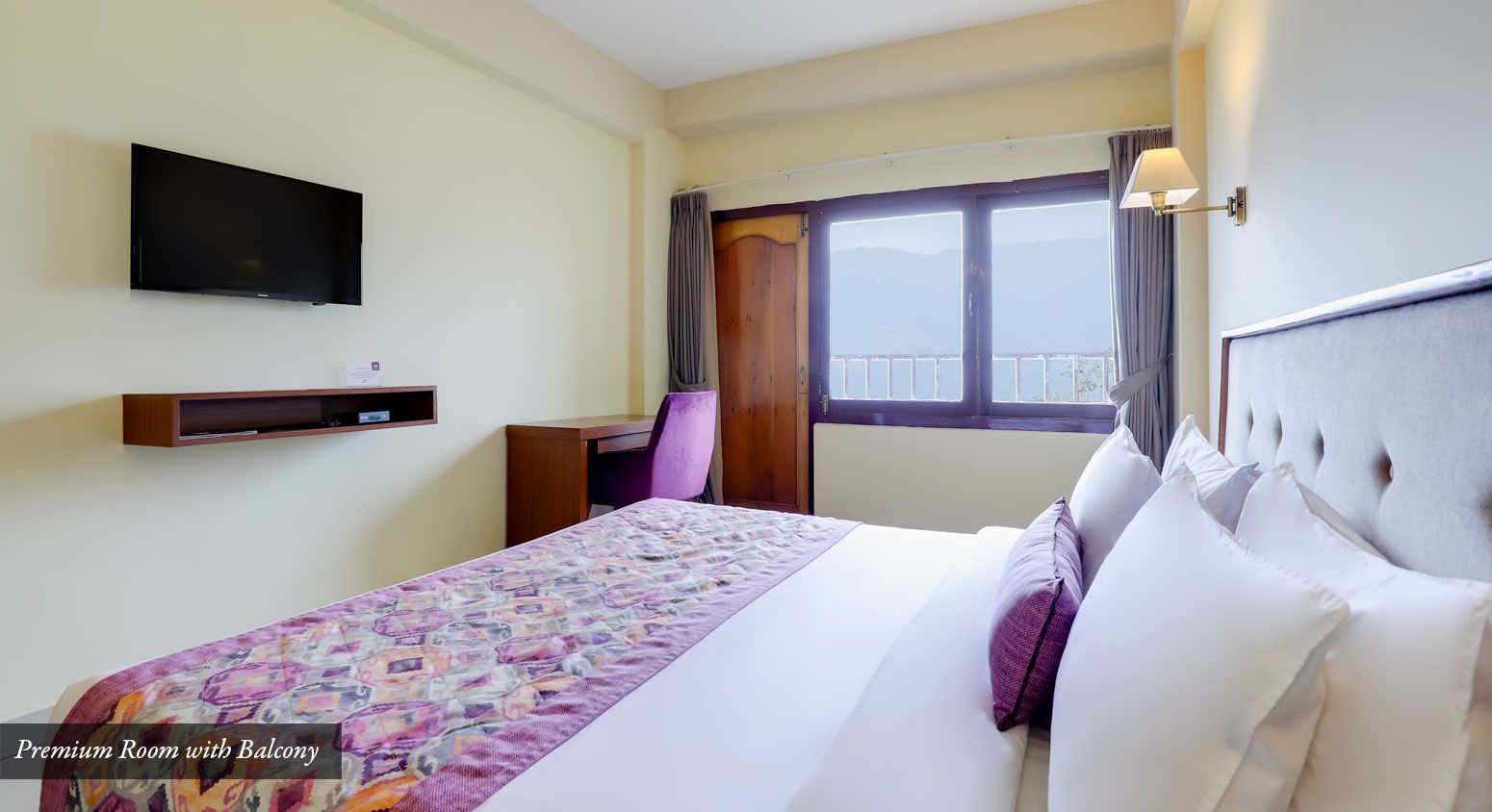 Deluxe Room with Balcony