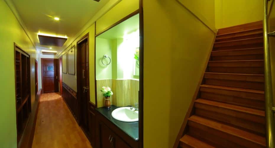 undefined Indraprastham Houseboats 6