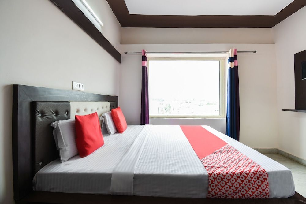 OYO 48899 Hotel V Seven Double or Twin Room 12