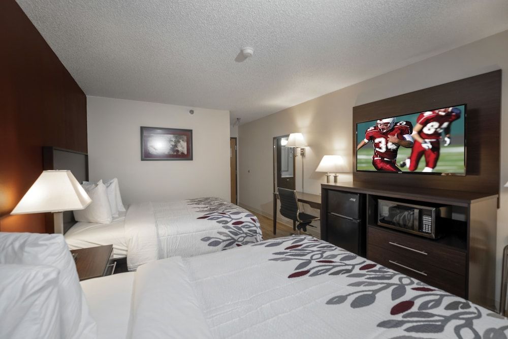 Deluxe Room, 2 Queen Beds (Smoke Free)