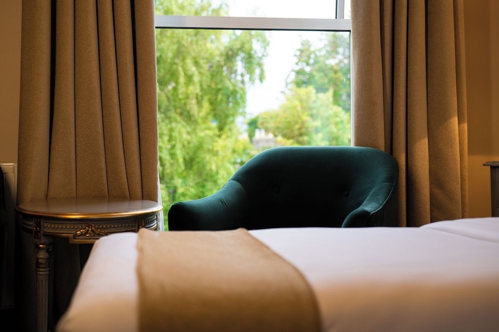 undefined Ariel House 7