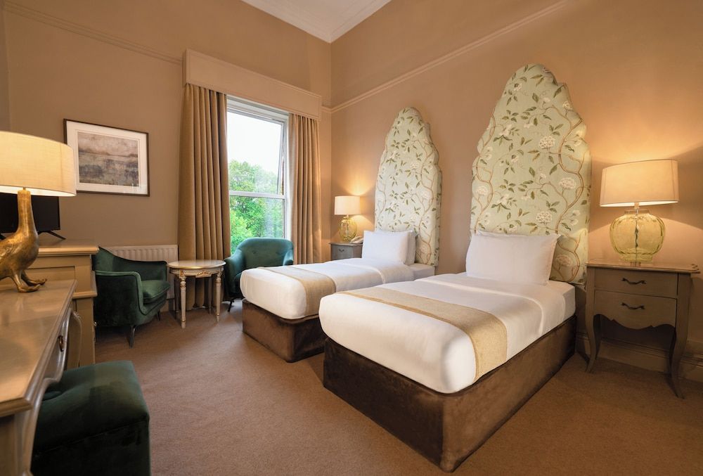 undefined Ariel House 6