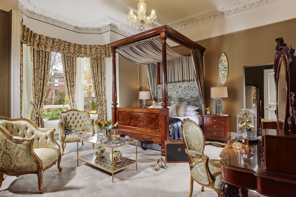 undefined Ariel House 8