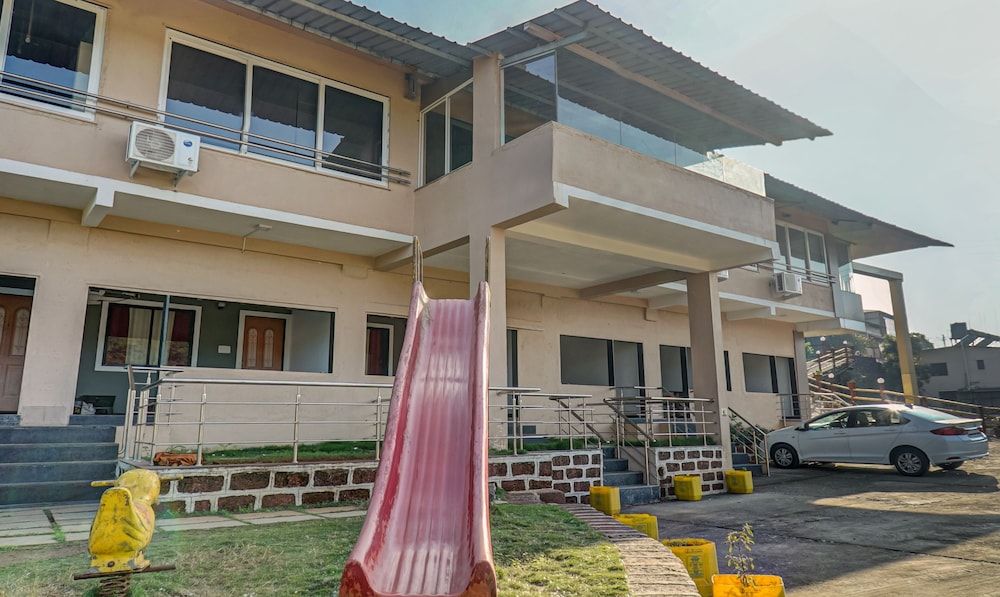 Hotel Lake Paradise Mahabaleshwar