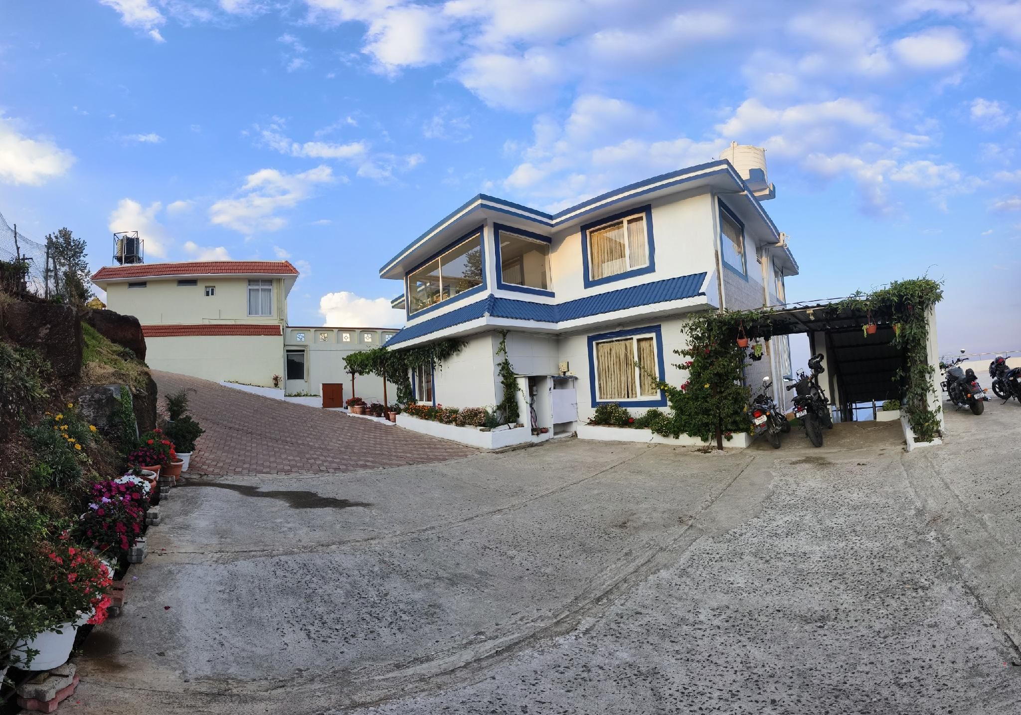 Paradise Peak Cottage