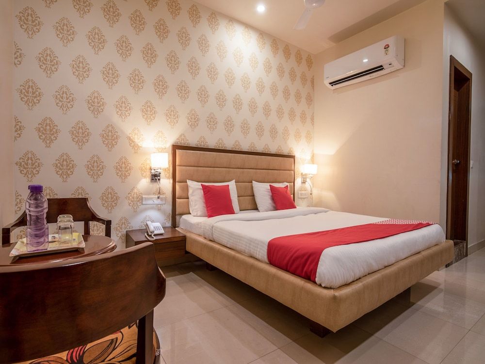 OYO 4035 SPG Grand Double or Twin Room 7