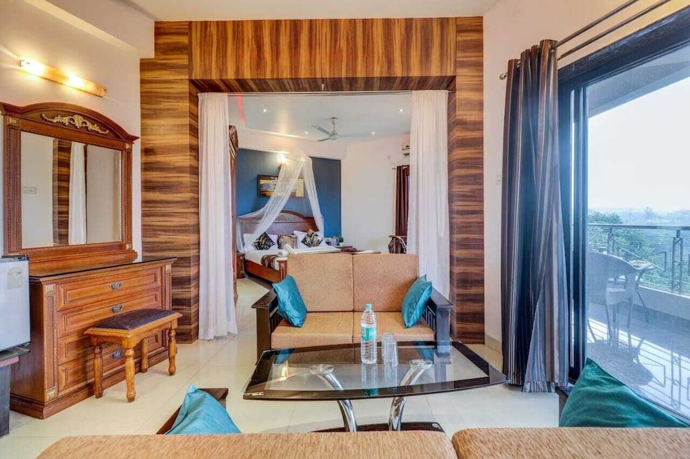 Mahinder Inn By Sapphire Stays Classic Double Room 3