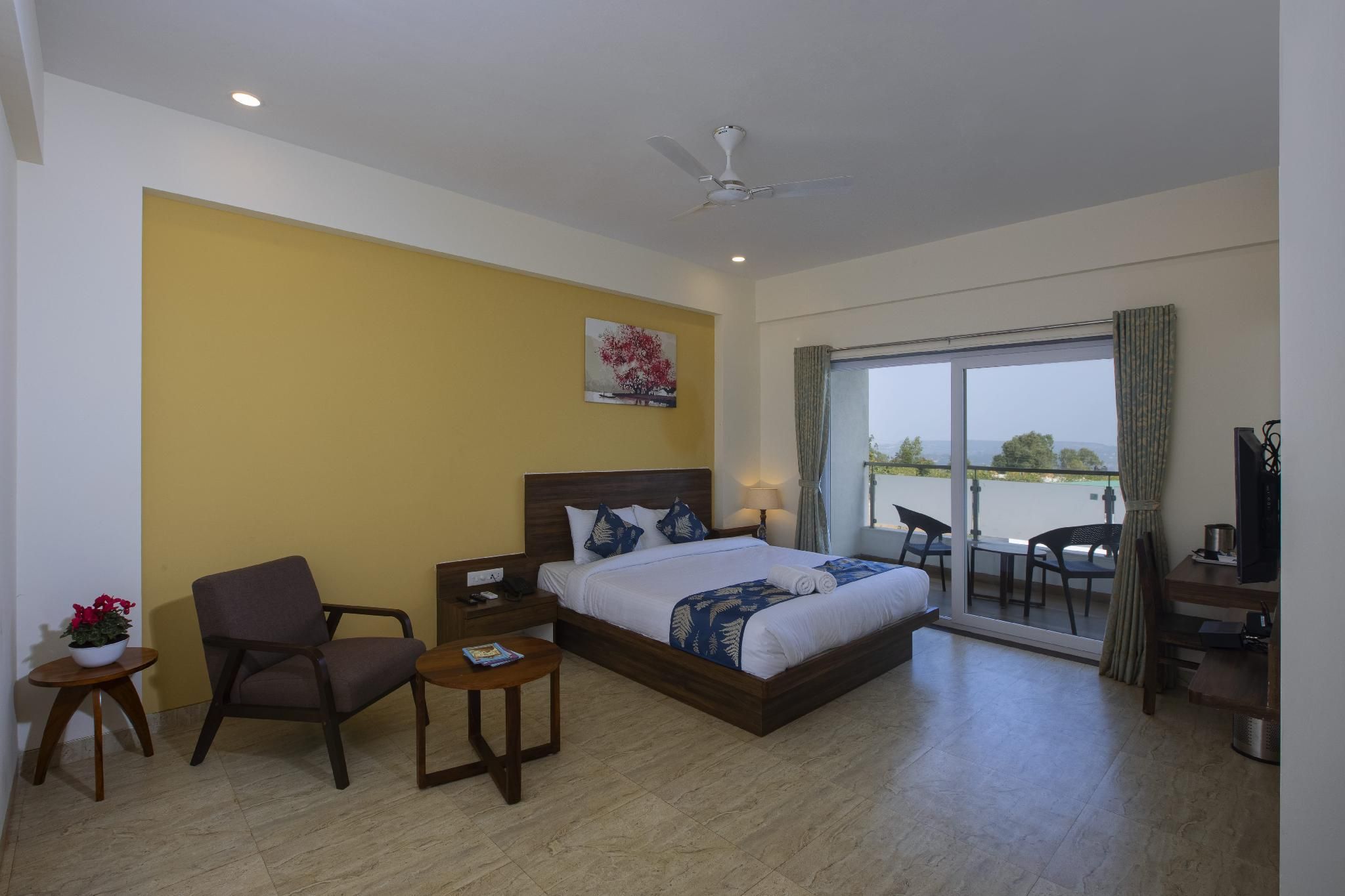 King Room with Balcony
