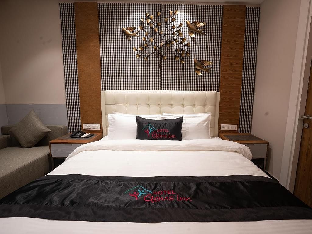 Hotel Gems Inn Superior Room 6