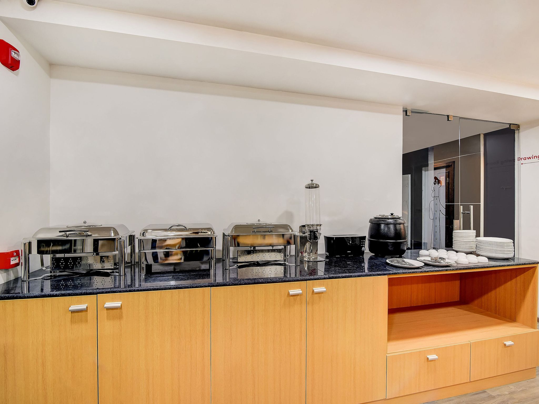 Food & Dining