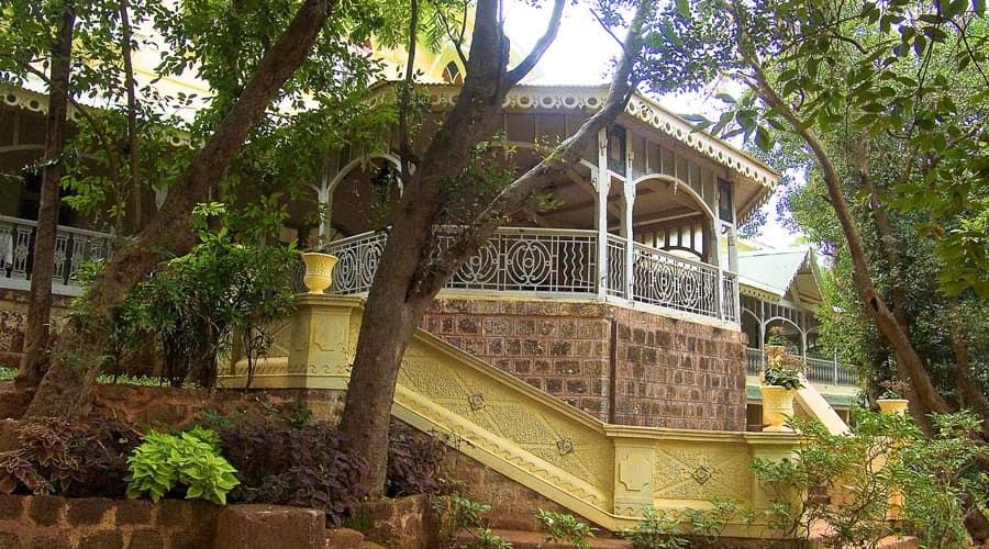 Dune Barr House - Verandah in the forest, Matheran, Mumbai