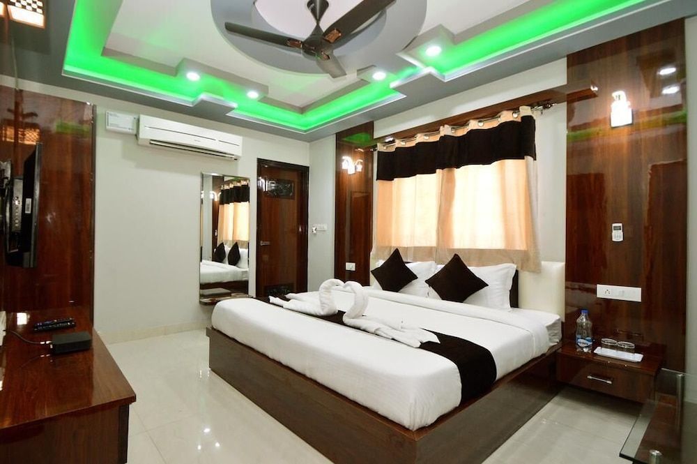 undefined Hotel SAG 10
