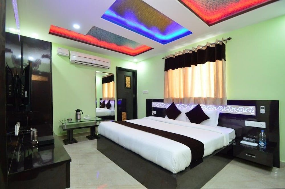 undefined Hotel SAG 9