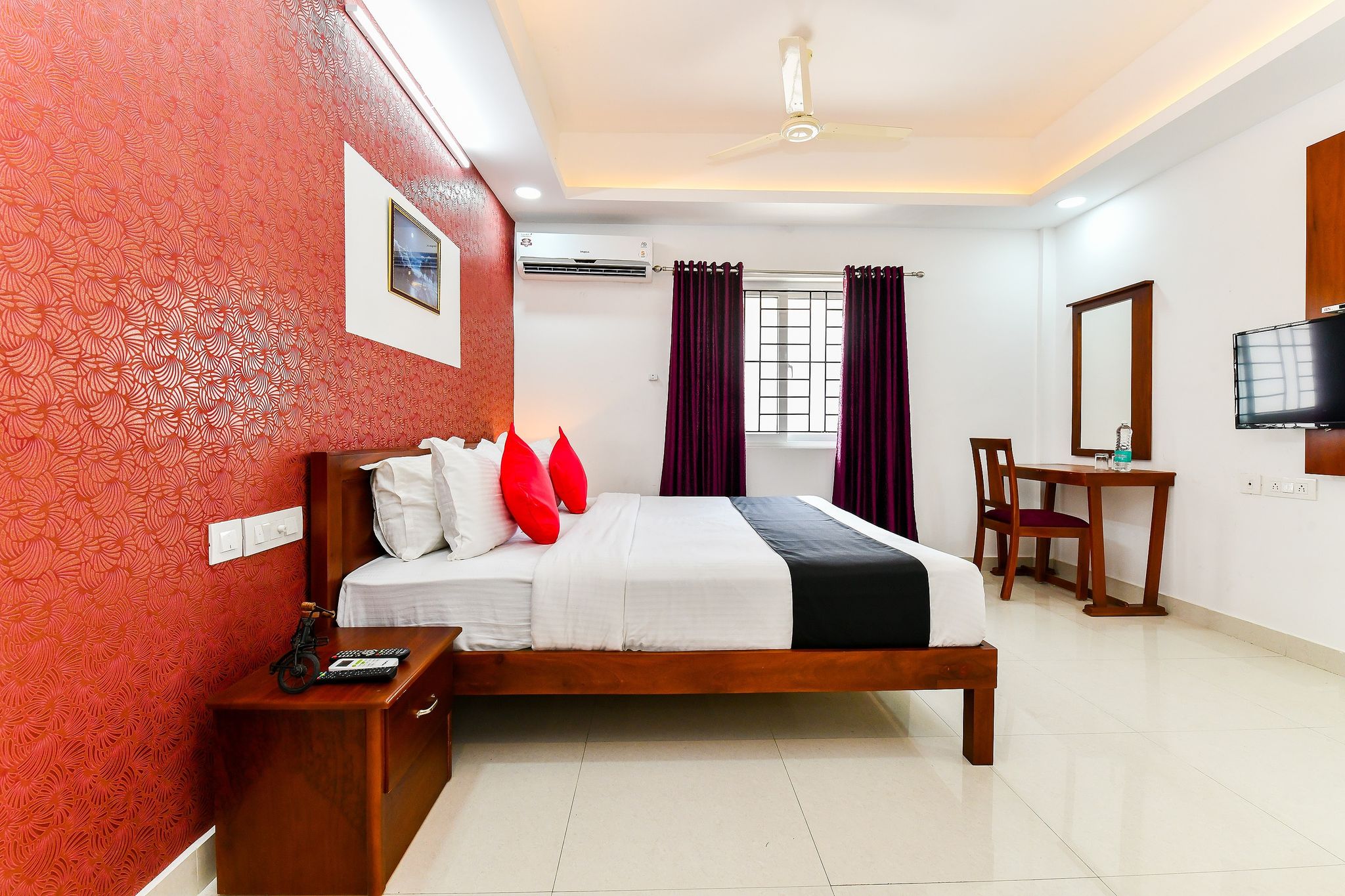 Hilite Inn Classic Double Room 8