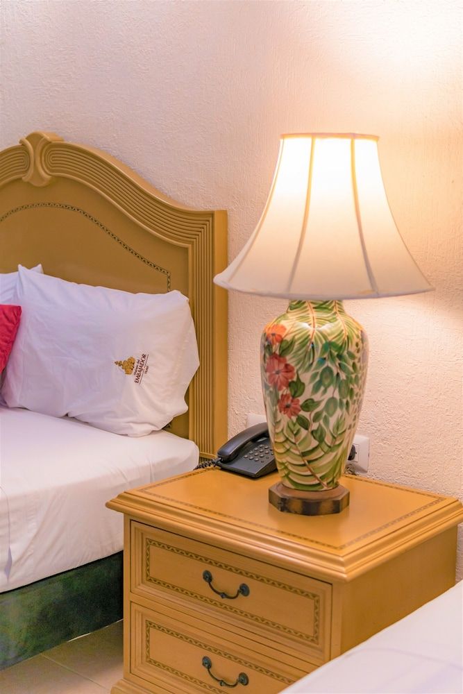 Standard Room, 2 Double Beds