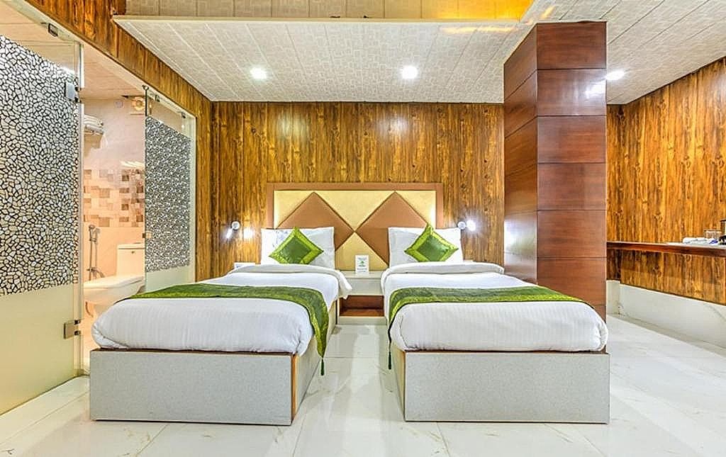 Glory Villa Deluxe Room 8