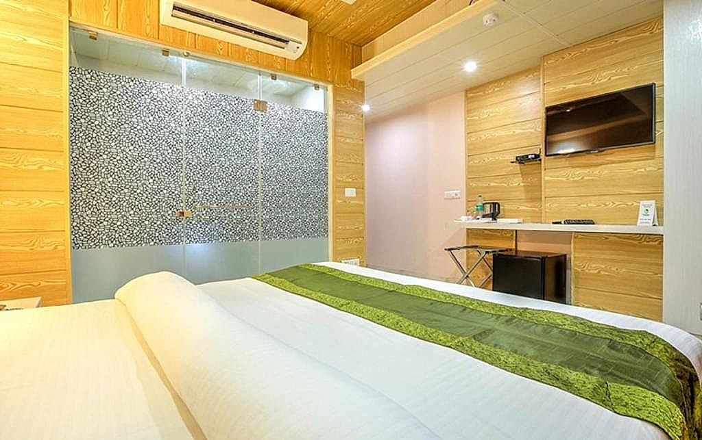 Glory Villa Deluxe Room 5